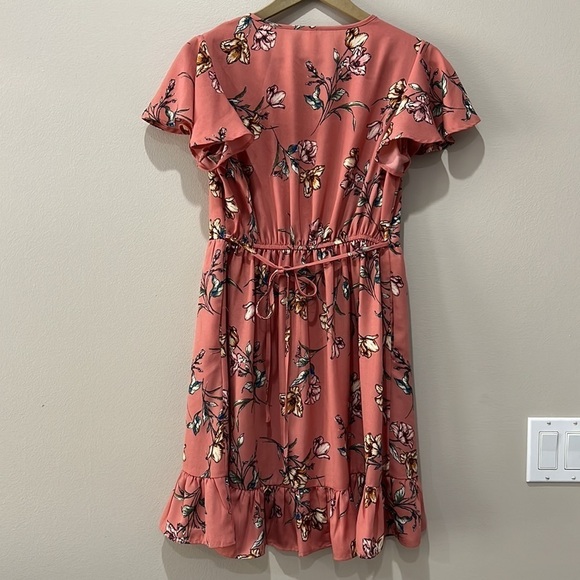 Xhilaration Floral Dress in size XS - Picture 4 of 8
